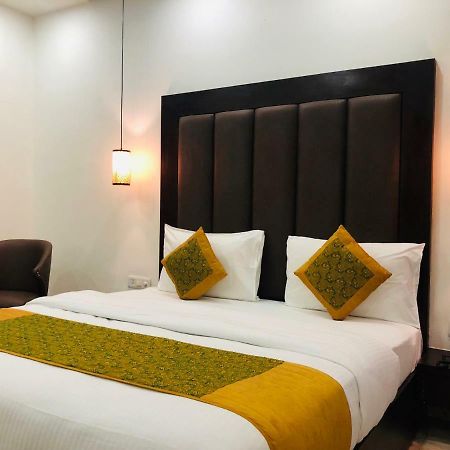 Hotel Royal Palace Hapur المظهر الخارجي الصورة