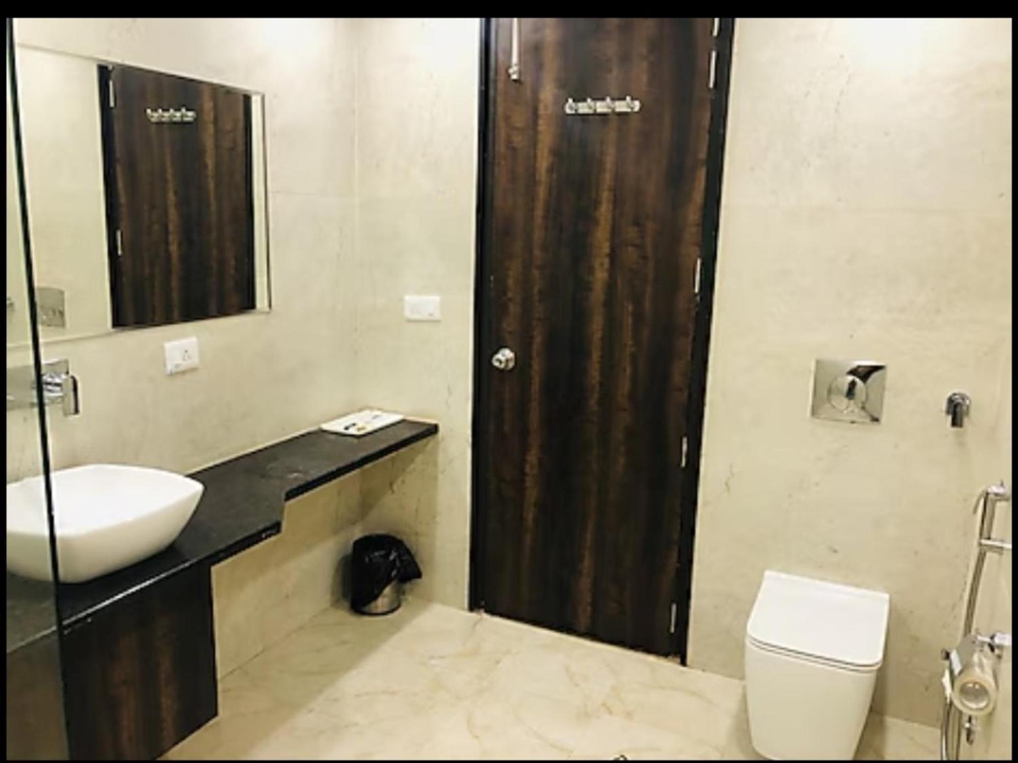 Hotel Royal Palace Hapur المظهر الخارجي الصورة