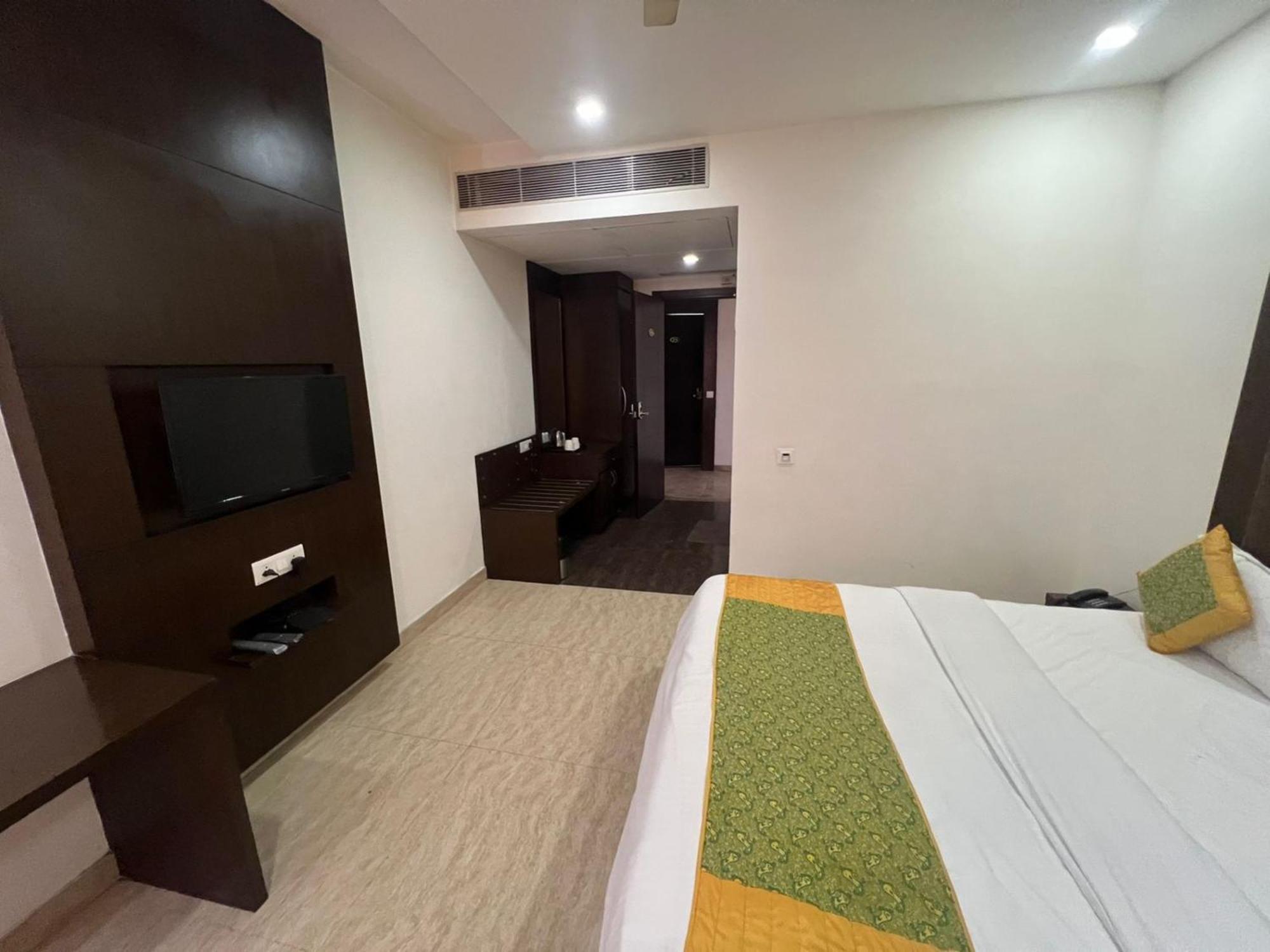 Hotel Royal Palace Hapur المظهر الخارجي الصورة