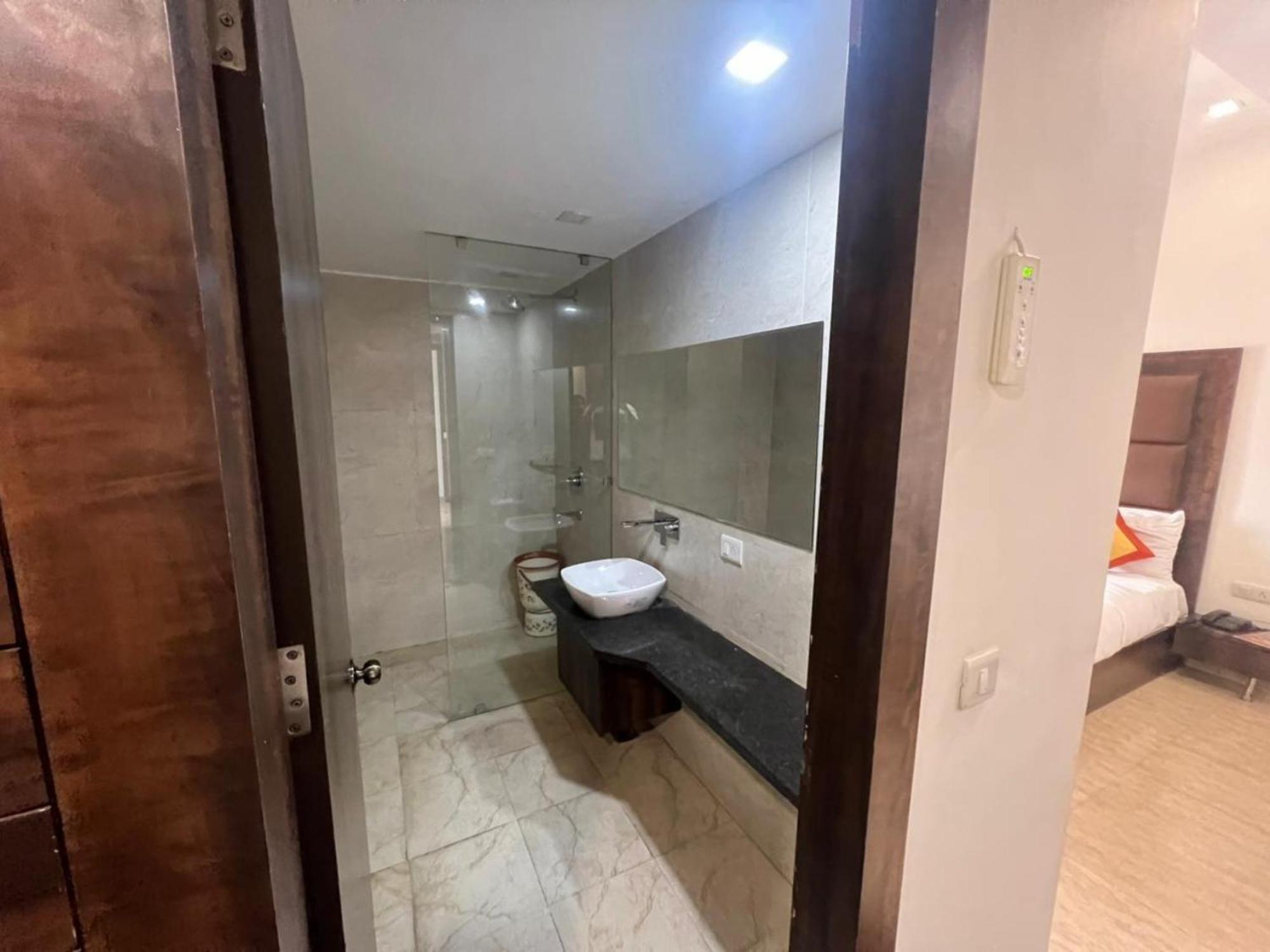 Hotel Royal Palace Hapur المظهر الخارجي الصورة