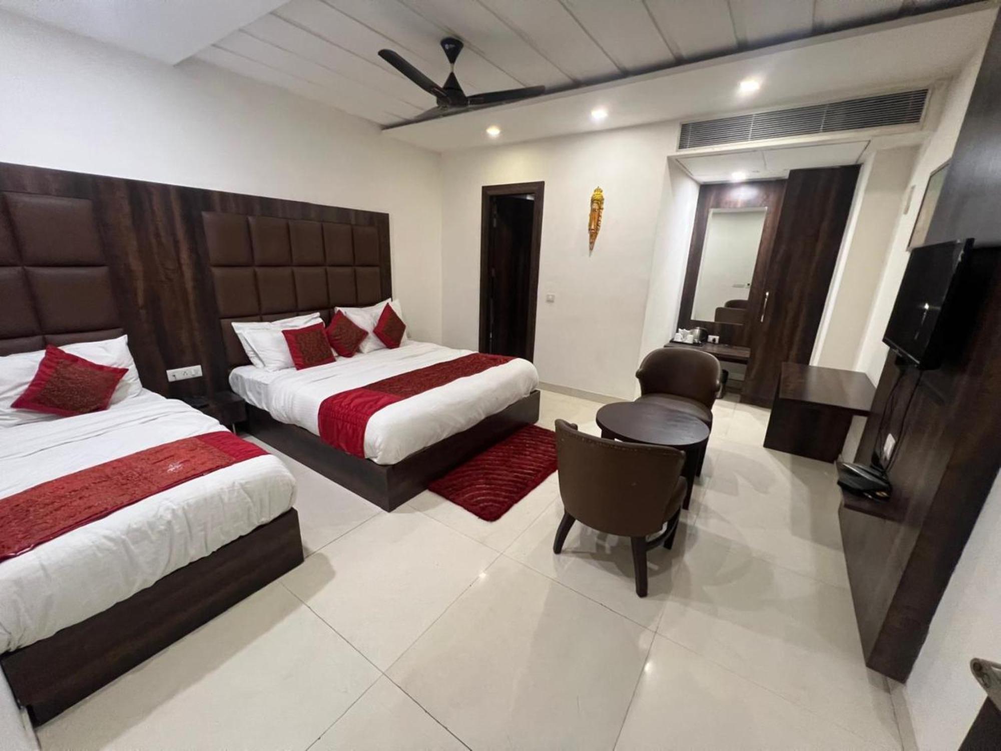 Hotel Royal Palace Hapur المظهر الخارجي الصورة