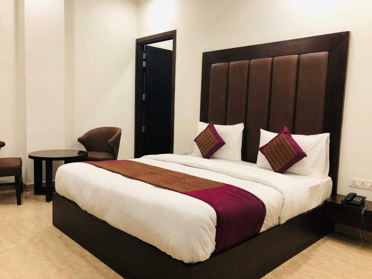Hotel Royal Palace Hapur المظهر الخارجي الصورة