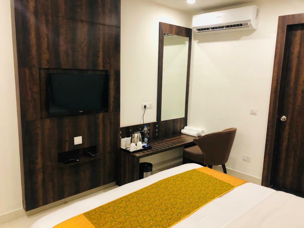 Hotel Royal Palace Hapur المظهر الخارجي الصورة